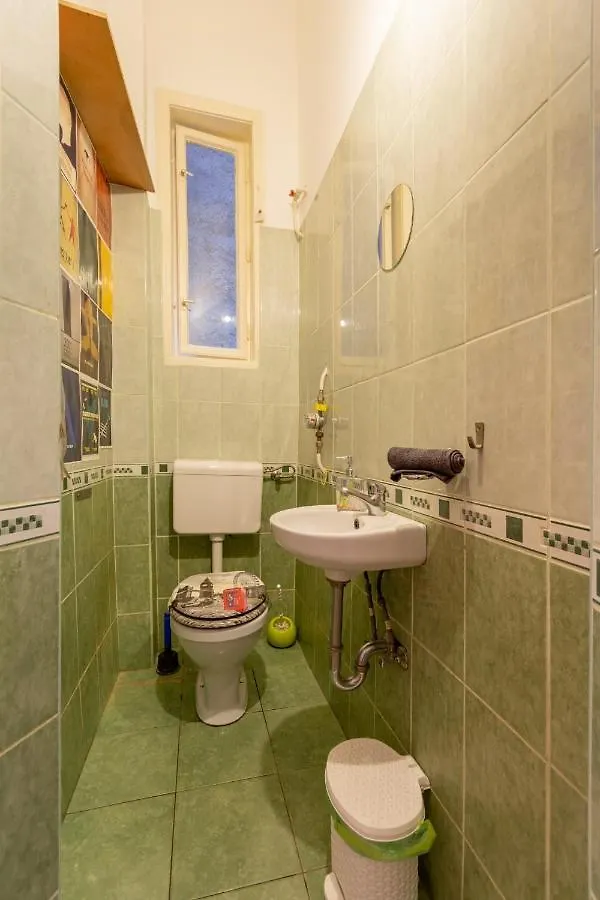 Downtown Funk Budapest Apartment